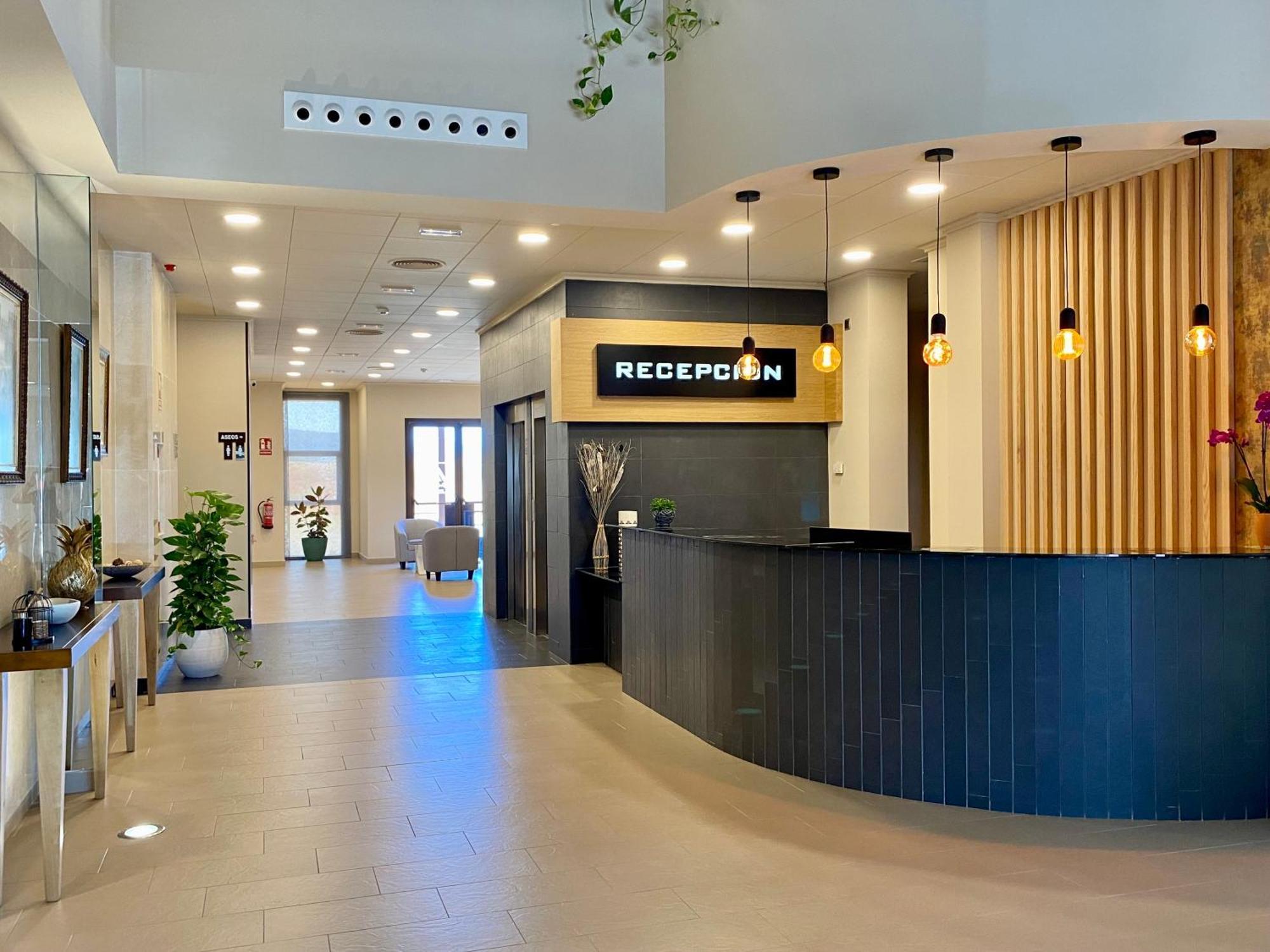 Hotel-Asador Montes Oretanos Pulgar Kültér fotó